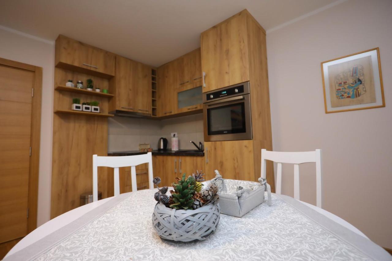 זלאטיבור Mipet Apartmani מראה חיצוני תמונה