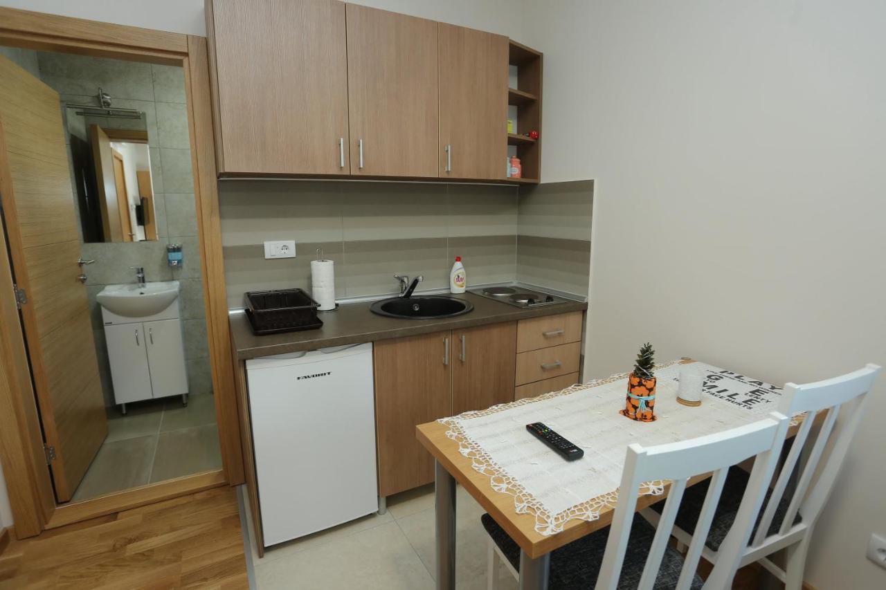 זלאטיבור Mipet Apartmani מראה חיצוני תמונה