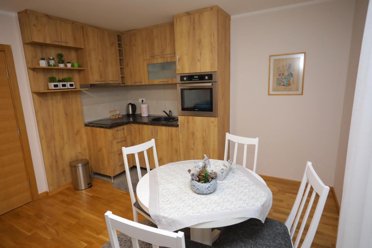 זלאטיבור Mipet Apartmani מראה חיצוני תמונה