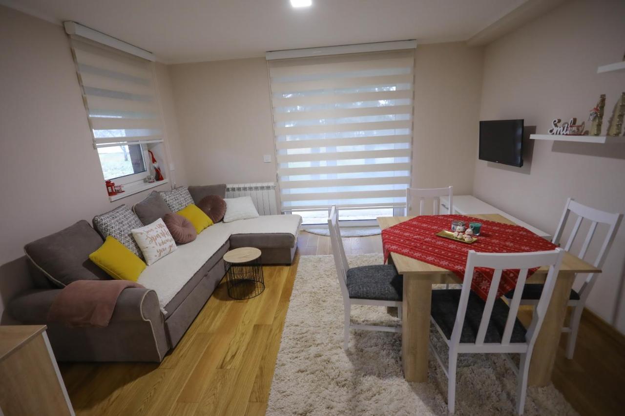 זלאטיבור Mipet Apartmani מראה חיצוני תמונה